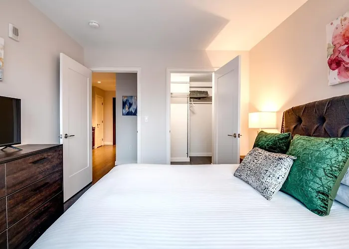 Luxury Apt In The Heart Of Seaport